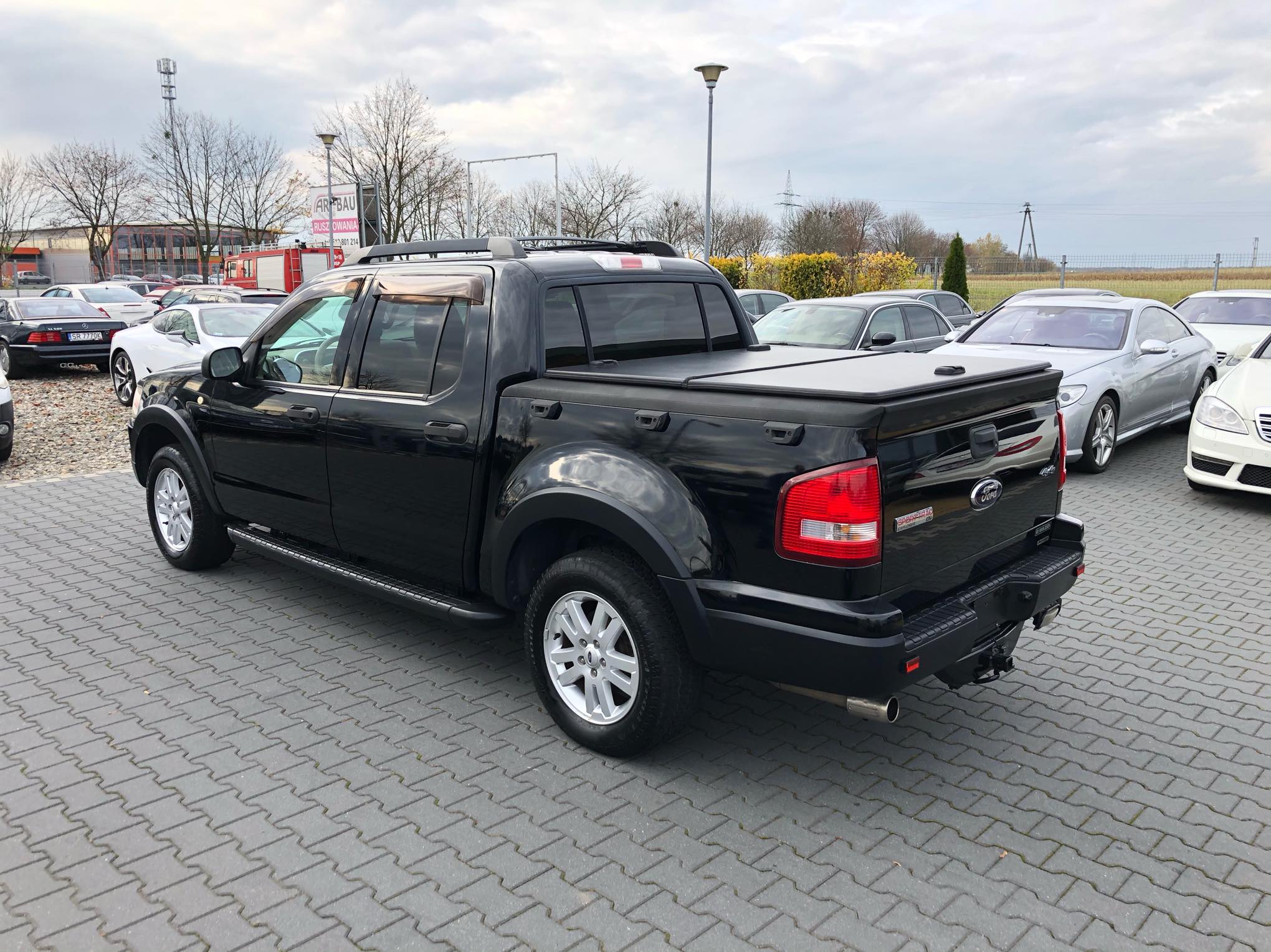 Ford explorer pickup