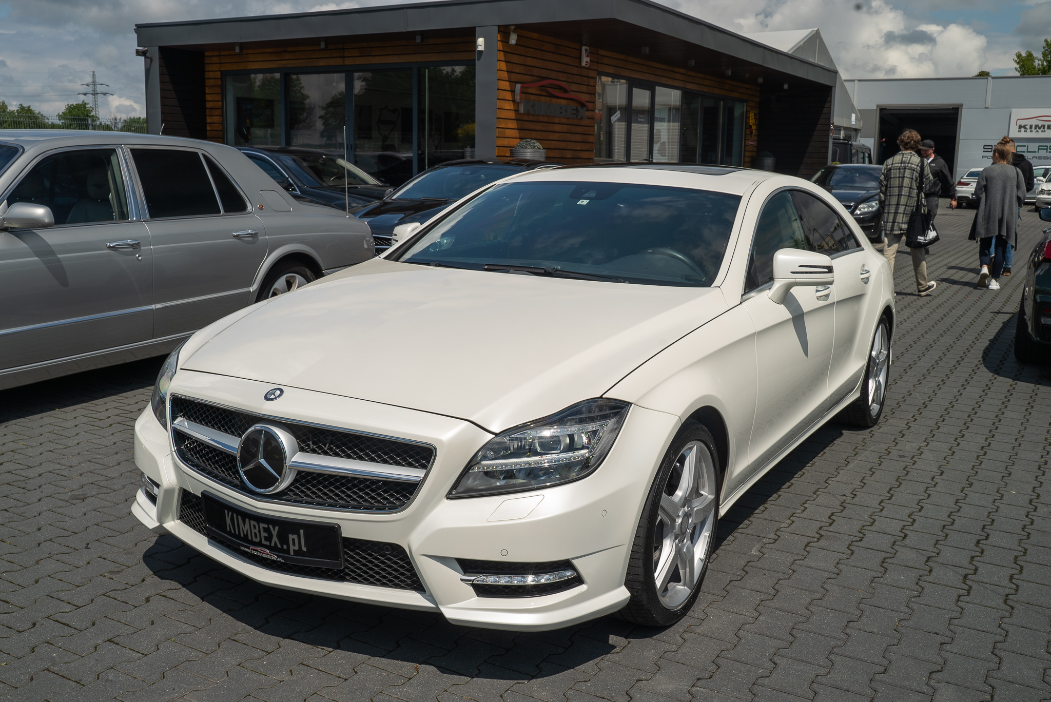 Mercedes Benz CLS 500 AMG '2013 only 27800 km LIKE NEW Kimbex Dream